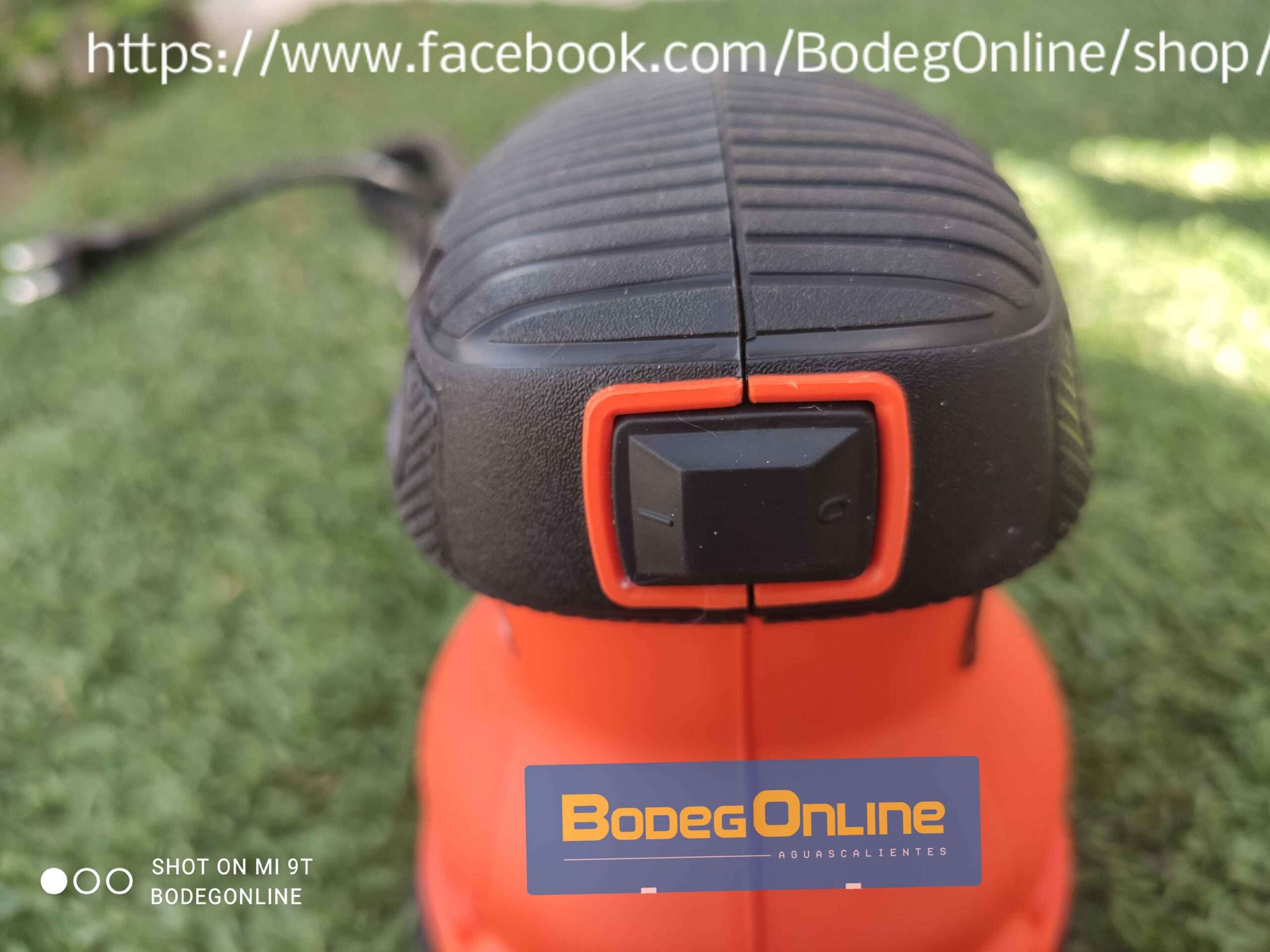 Lijadora Orbital 5" Black & Decker 2Amp - Image 3