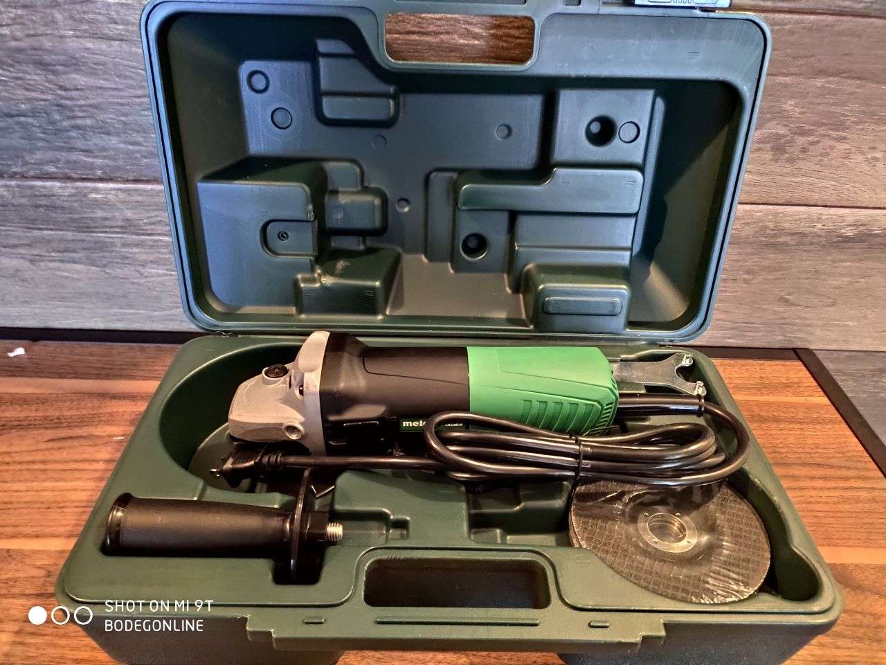 Esmeriladora / Amoladora 4 1/2 Hitachi-Metabo 6.2A / Estuche / 5 discos - Image 5