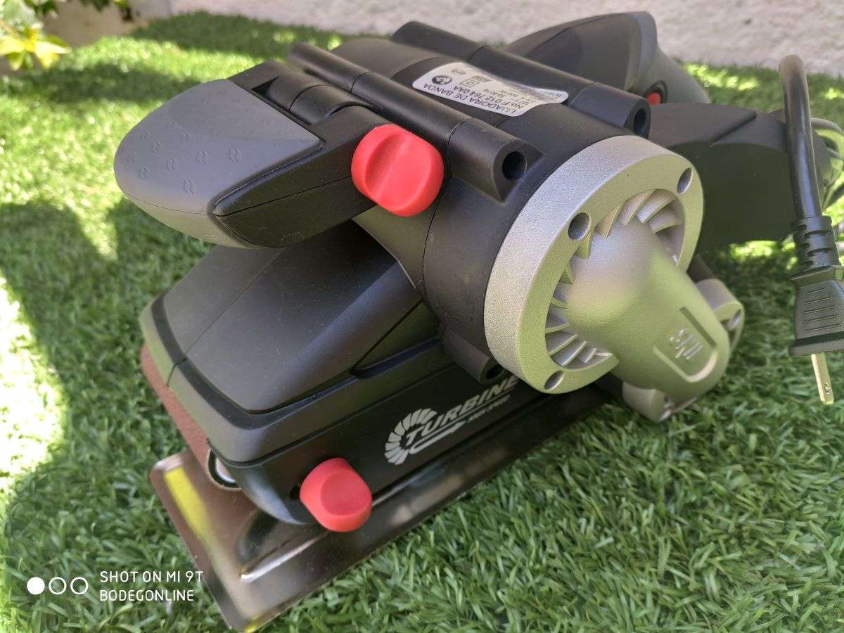 Lijadora de Banda Skil 900W - Image 2