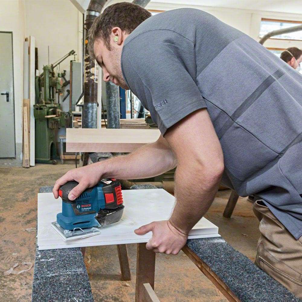 Lijadora Orbital Inalámbrica Bosch GSS 18V-10 (Cargador y 2 baterias) - Image 6